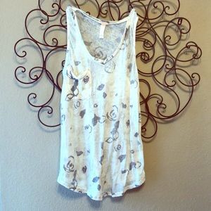 🌸ALTAR’D STATE TANK TOP🌸